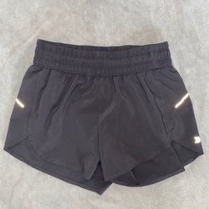All in motion shorts
